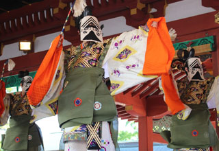 鶴岡八幡宮　菖蒲祭